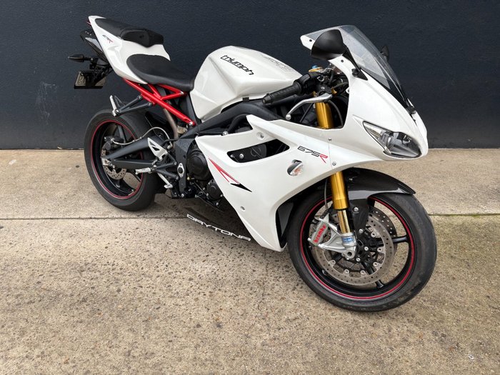 2012 Triumph DAYTONA R WHITE