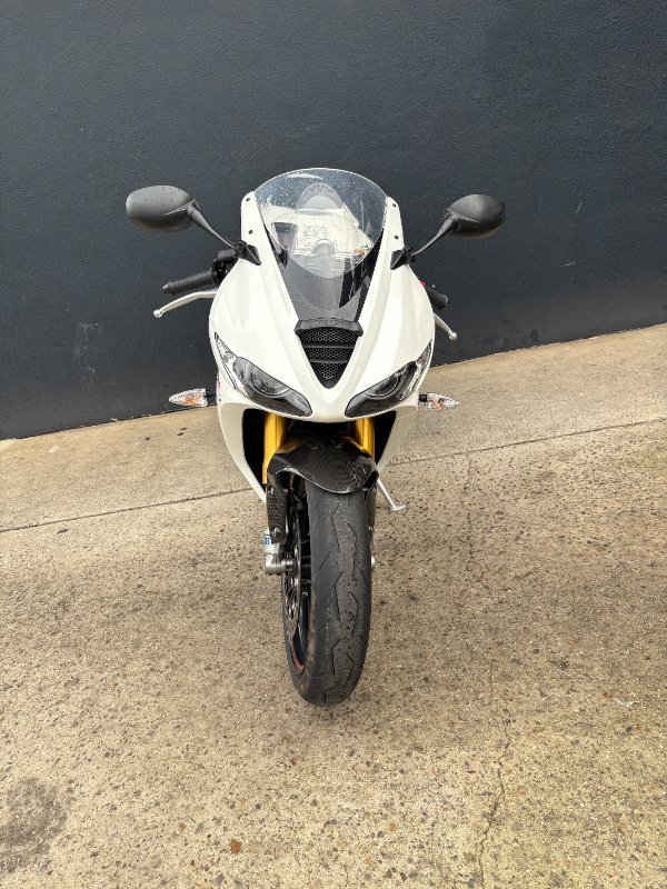 2012 Triumph DAYTONA R WHITE