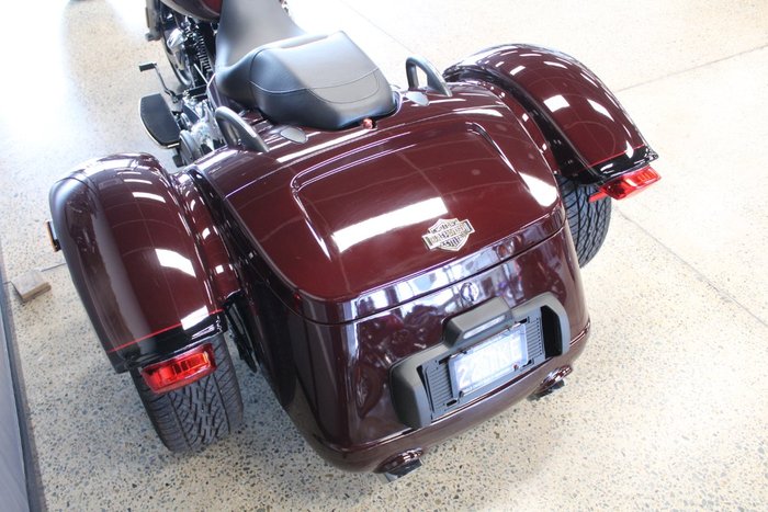 2022 Harley-davidson FLRT FREEWHEELER RED