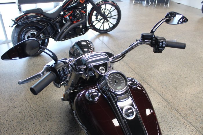 2022 Harley-davidson FLRT FREEWHEELER RED