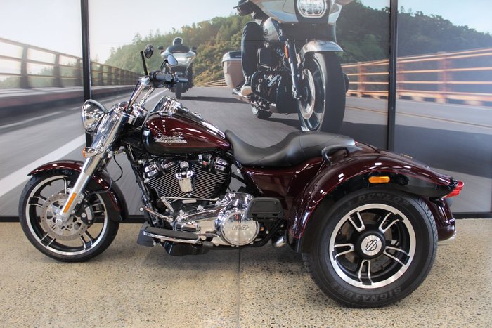 2022 Harley-davidson FLRT FREEWHEELER RED