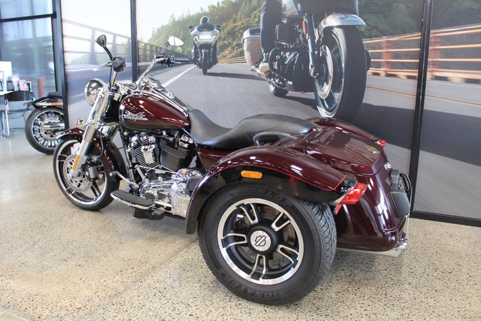2022 Harley-davidson FLRT FREEWHEELER RED