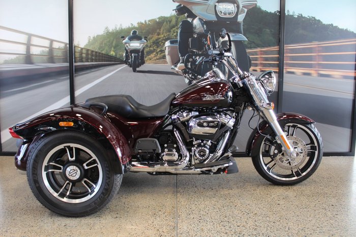 2022 Harley-davidson FLRT FREEWHEELER RED
