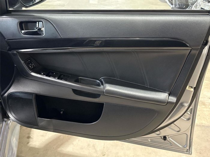 2016 Mitsubishi Lancer ES Sport