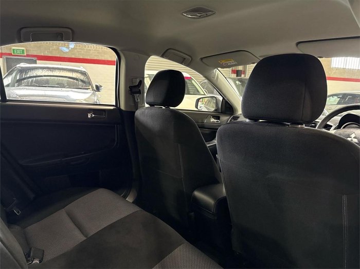 2016 Mitsubishi Lancer ES Sport
