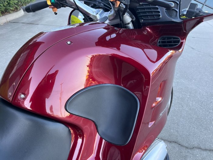 2000 BMW Motorrad R1100RT (ABS) Red