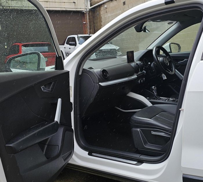 2018 Audi Q2 design GA MY18 Glacier White