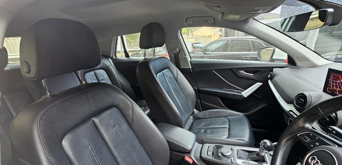 2018 Audi Q2 design GA MY18 Glacier White