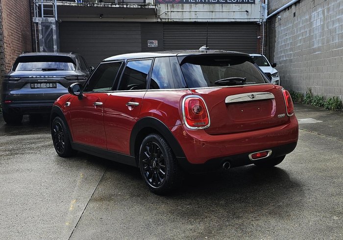 2016 MINI Hatch Cooper F55 Blazing Red