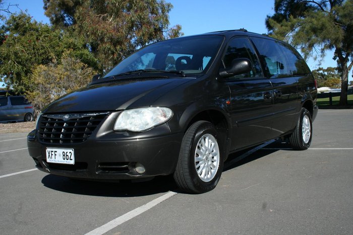 2005 Chrysler Grand Voyager LX 4th Gen MY05 Mineral Grey