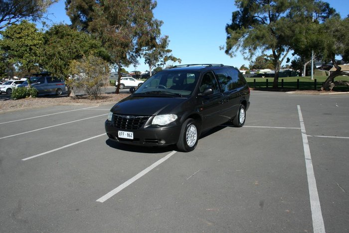 2005 Chrysler Grand Voyager LX 4th Gen MY05 Mineral Grey