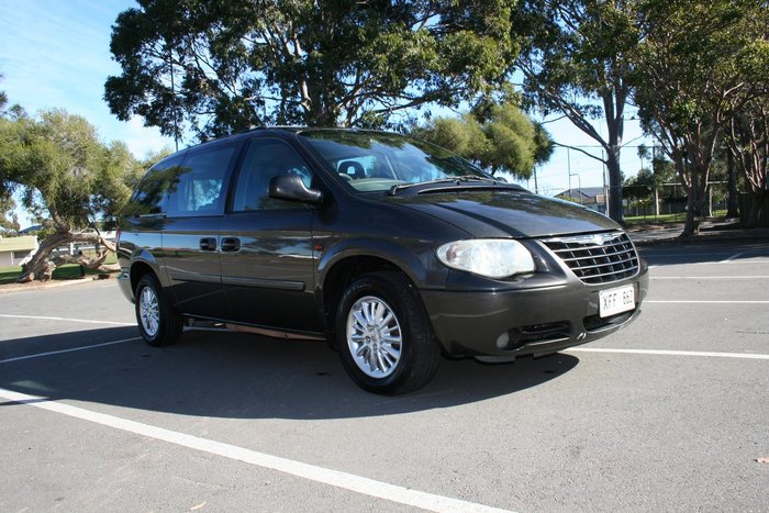 2005 Chrysler Grand Voyager LX 4th Gen MY05 Mineral Grey