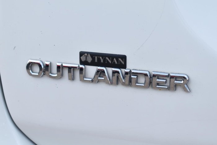 2013 Mitsubishi Outlander ES ZJ MY13 White