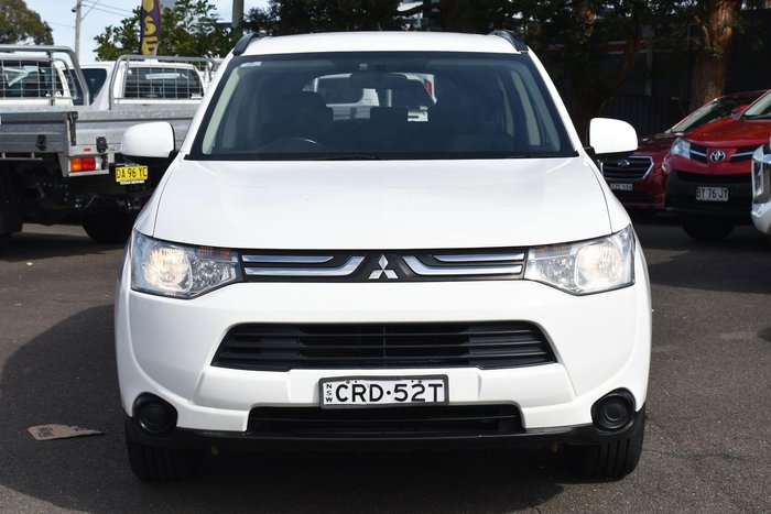 2013 Mitsubishi Outlander ES ZJ MY13 White