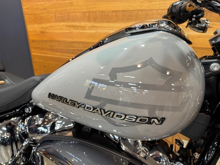 2025 Harley-davidson FXBR BREAKOUT (117) Billiard Gray