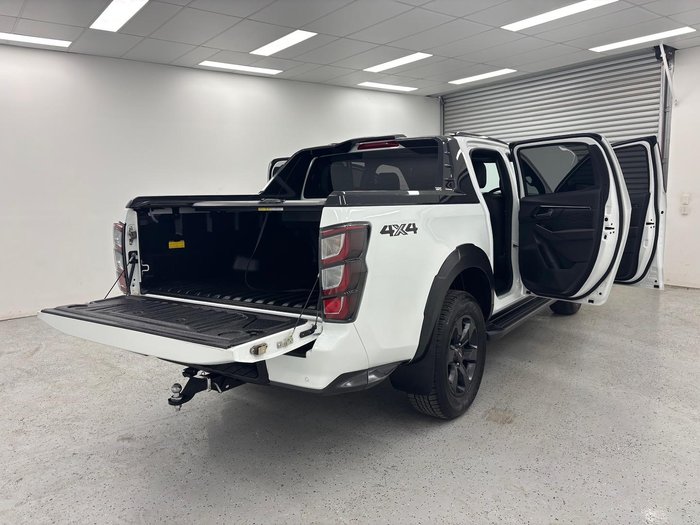 2024 Isuzu D-MAX X-TERRAIN MY24 4X4 Dual Range Mineral White