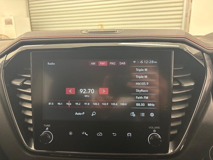 2024 Isuzu D-MAX X-TERRAIN MY24 4X4 Dual Range Mineral White