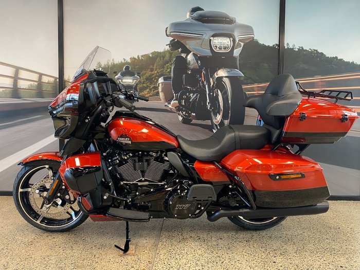 2025 Harley-davidson FLHXU STREET GLIDE ULTRA (117) WHISKEY FIRE