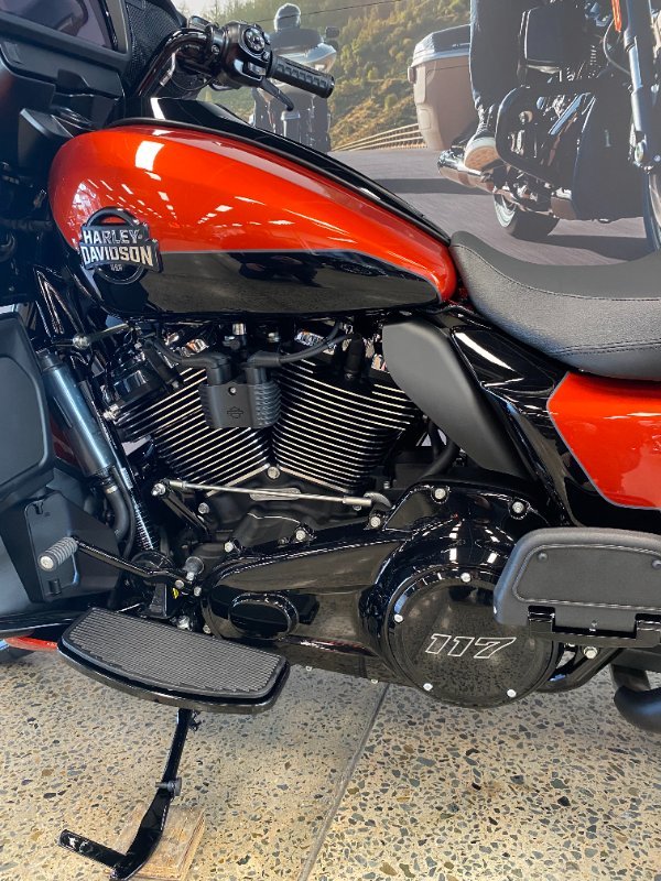 2025 Harley-davidson FLHXU STREET GLIDE ULTRA (117) WHISKEY FIRE
