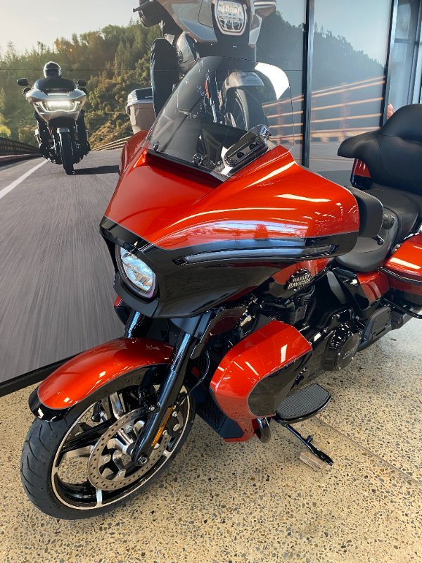 2025 Harley-davidson FLHXU STREET GLIDE ULTRA (117) WHISKEY FIRE