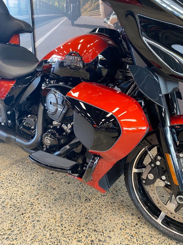 2025 Harley-davidson FLHXU STREET GLIDE ULTRA (117) WHISKEY FIRE