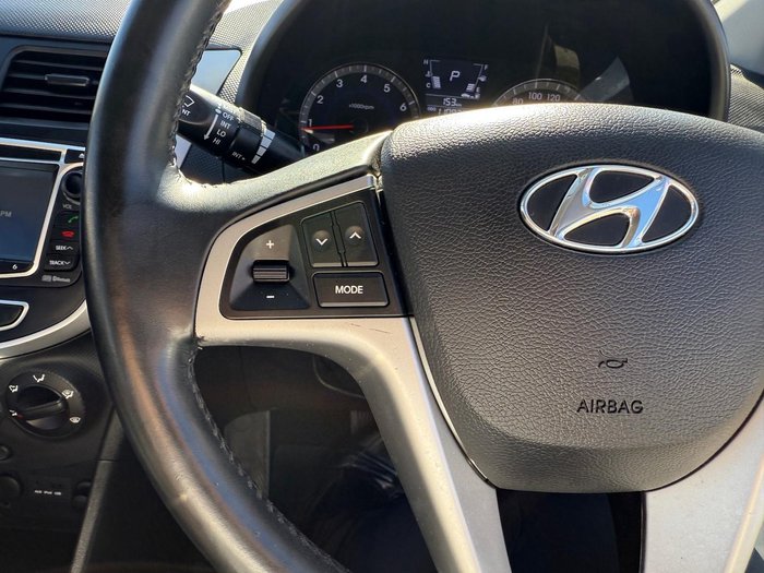 2013 Hyundai Accent Elite RB2 Crystal White