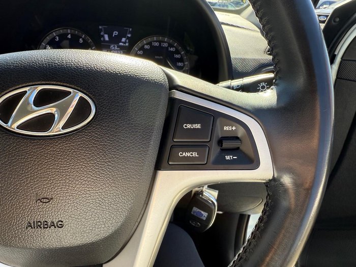 2013 Hyundai Accent Elite RB2 Crystal White