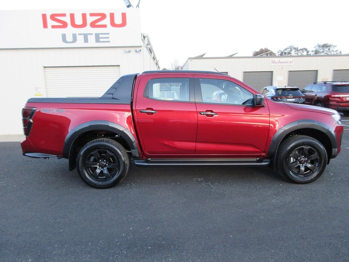 2025 Isuzu D-MAX X-TERRAIN