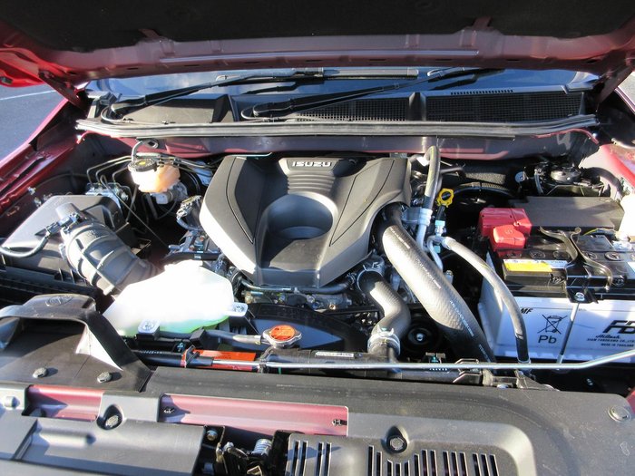 2025 Isuzu D-MAX X-TERRAIN