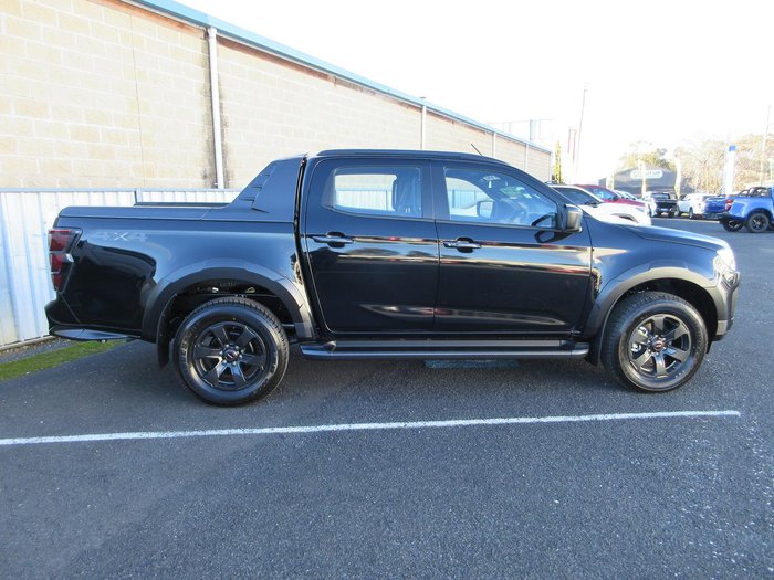 2025 Isuzu D-MAX X-TERRAIN