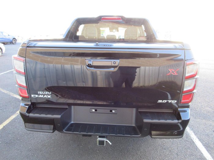 2025 Isuzu D-MAX X-TERRAIN