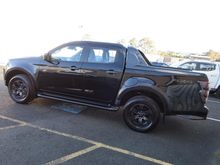 2025 Isuzu D-MAX X-TERRAIN