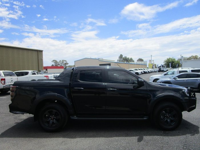 2025 Isuzu D-MAX X-TERRAIN
