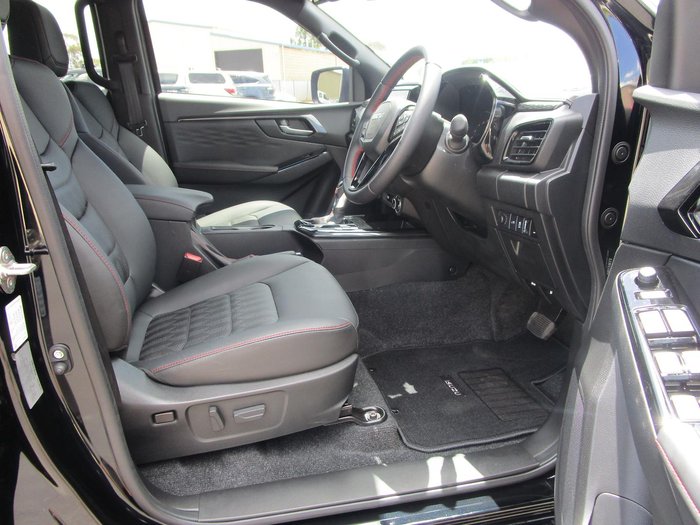 2025 Isuzu D-MAX X-TERRAIN