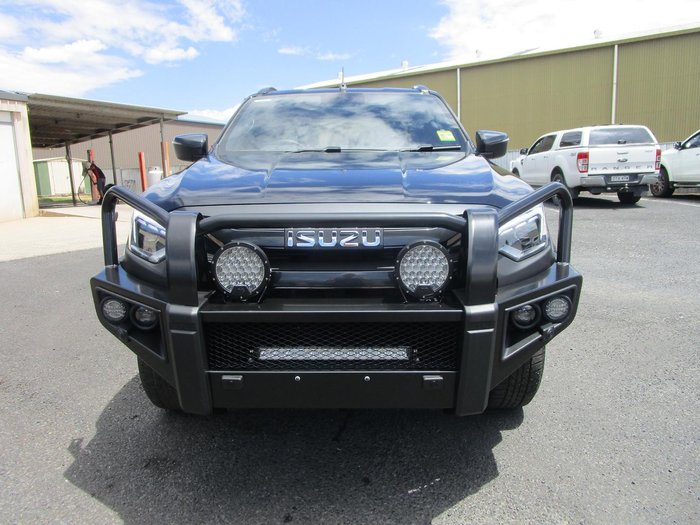 2025 Isuzu D-MAX X-TERRAIN