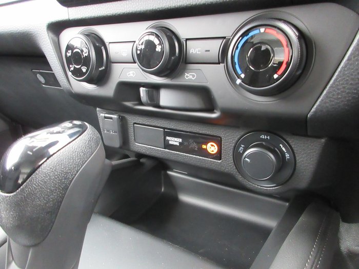 2025 Mazda BT-50 XT