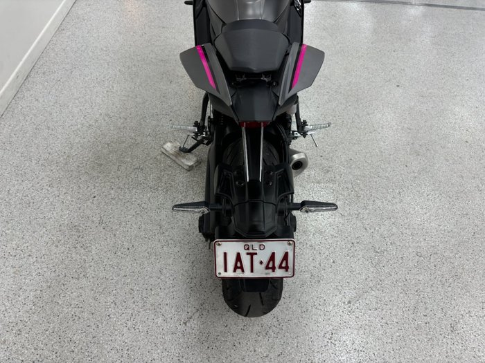 2024 YAMAHA YZF-R7LA grey