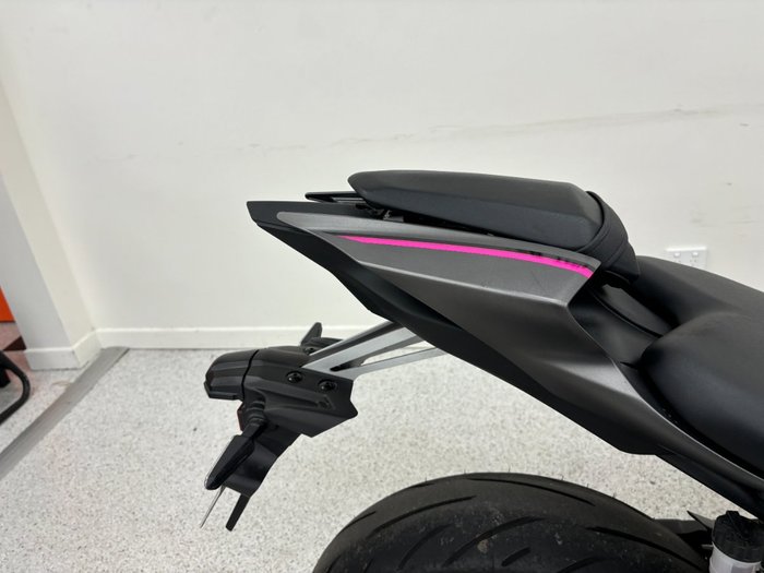 2024 YAMAHA YZF-R7LA grey