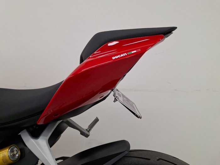 2024 DUCATI PANIGALE V2 Red