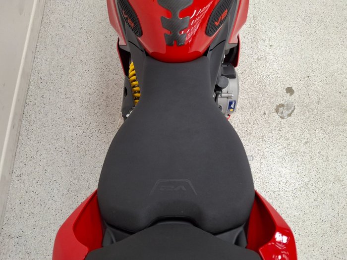 2024 DUCATI PANIGALE V2 Red