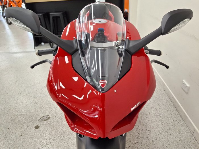 2024 DUCATI PANIGALE V2 Red