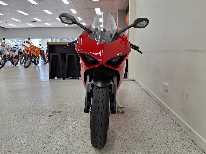 2024 DUCATI PANIGALE V2 Red