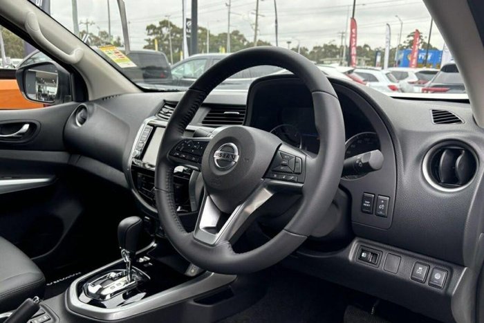 2025 Nissan Navara ST-X D23 MY25 4X4 Dual Range Black Star