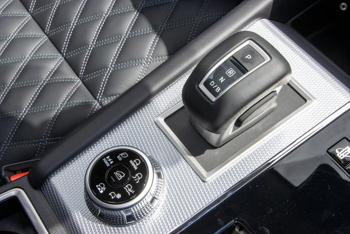 2025 Mitsubishi Outlander PHEV Exceed