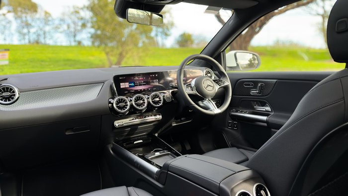 2025 Mercedes-Benz GLA-Class GLA250 e with EQ hybrid technology