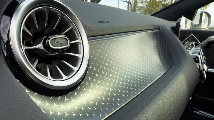 2025 Mercedes-Benz GLA-Class GLA250 e with EQ hybrid technology