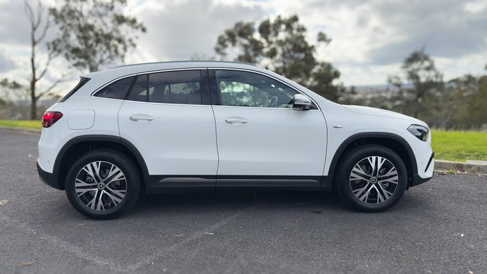2025 Mercedes-Benz GLA-Class GLA250 e with EQ hybrid technology