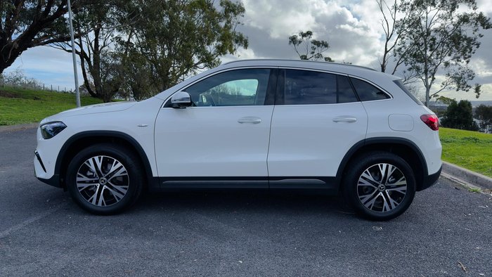 2025 Mercedes-Benz GLA-Class GLA250 e with EQ hybrid technology