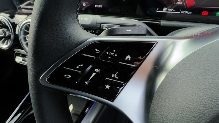 2025 Mercedes-Benz GLA-Class GLA250 e with EQ hybrid technology