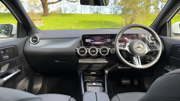 2025 Mercedes-Benz GLA-Class GLA250 e with EQ hybrid technology